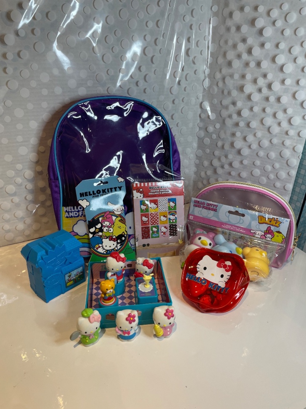 Hello Kitty 🐱 🎀& La Crème Backpack toy bundle - Picture 5 of 10